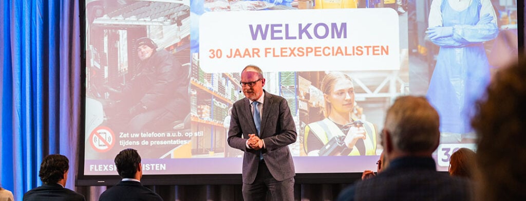 Jurriën Koops met het openingswoord van de relatiedag.